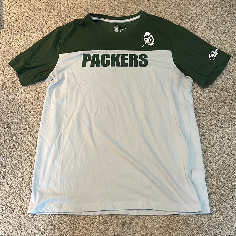 Men’s Nike Packers shirt